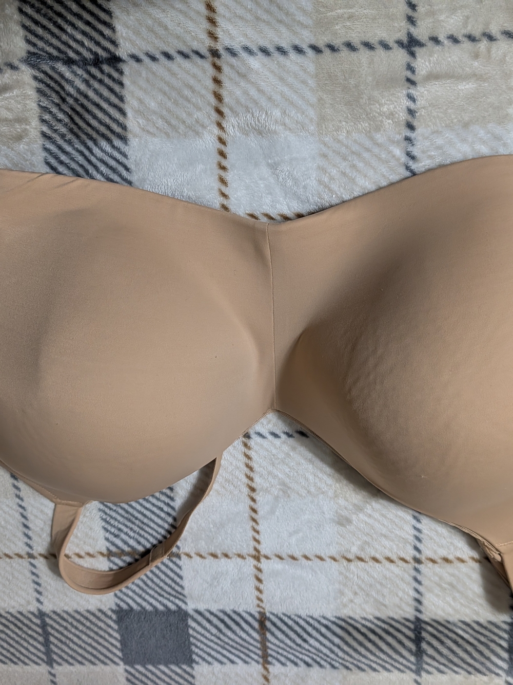 Seamless Nude Strapless Convertible Bra